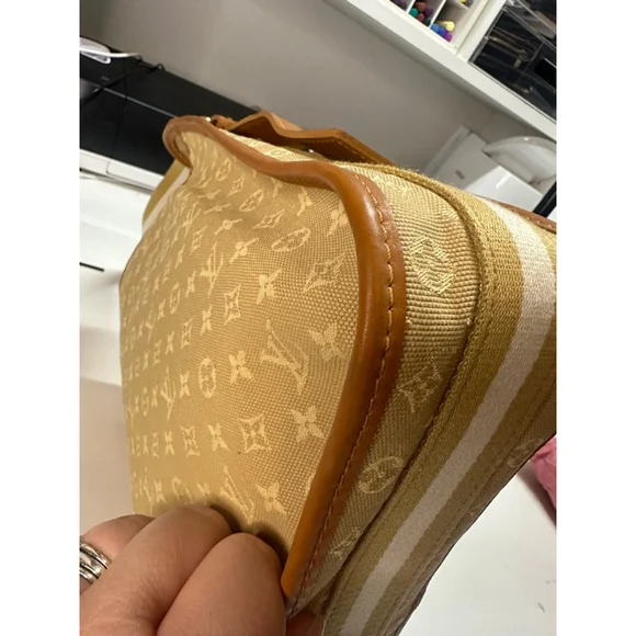 Women's Louis Vuitton Beige Brown Monogram Canvas Crossbody Bag One Size - Picture 13 of 16